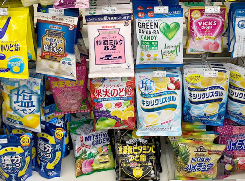 コンビニのキャンディ売り場